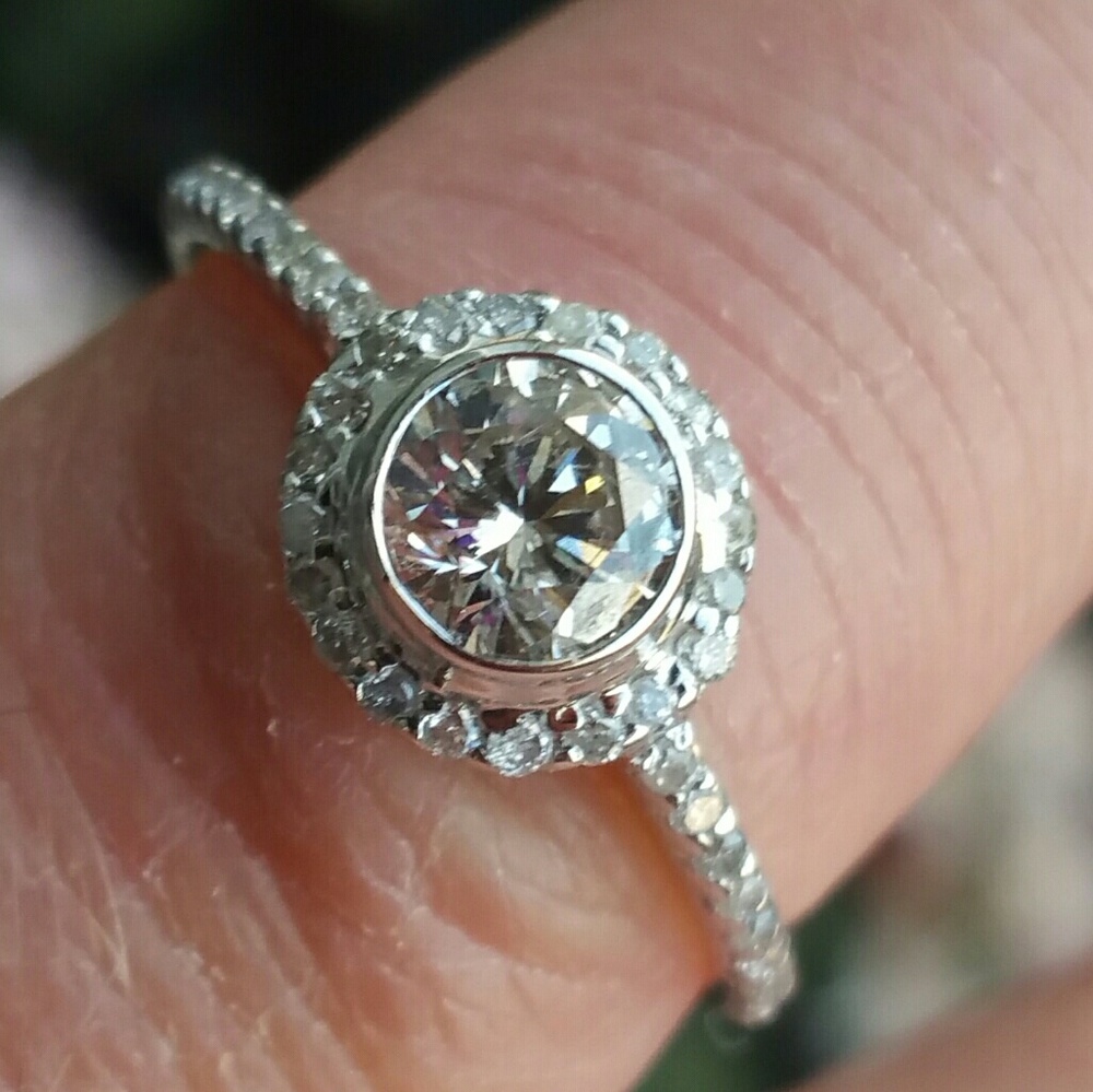 GIA $3920 18k white gold 100% Natural 1.00ct diamond ring - Picture 2 of 8